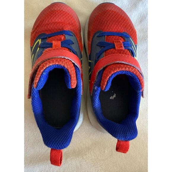 Nike Little Boys Rave Run v2 Bungee Lace with Top Strap Size 9.5 - Picture 4 of 9